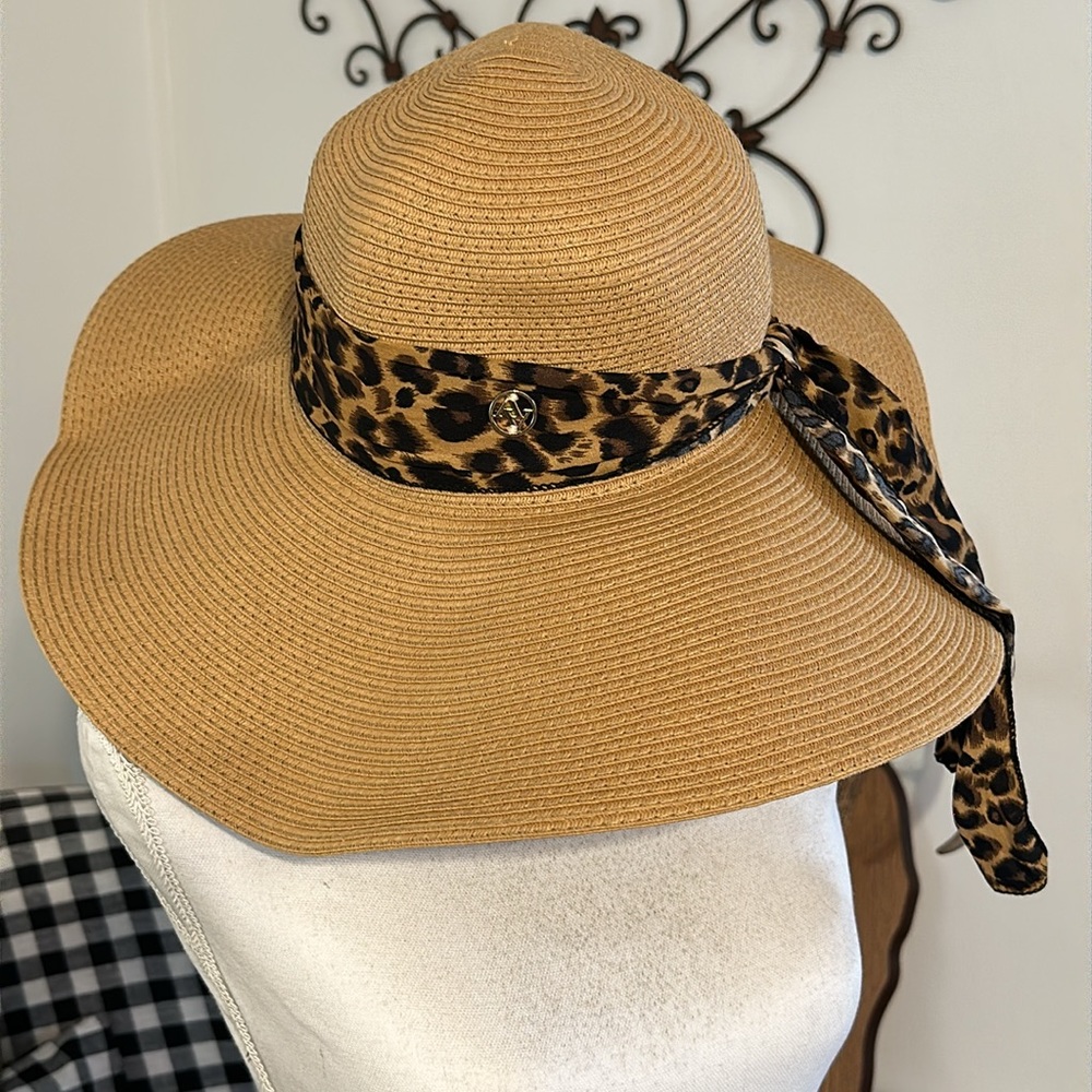 Adrienne Vittadini Hat - Picture 2 of 4